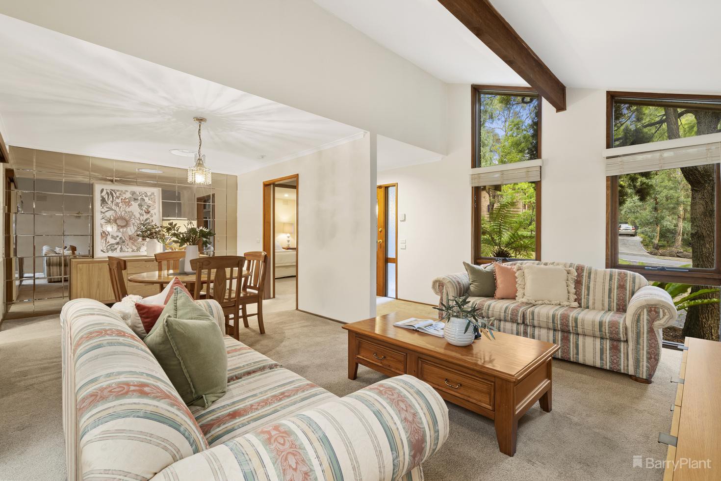 27 Hartland Way, Eltham, VIC 3095 - Thumbnail 2 - 03/02/2022