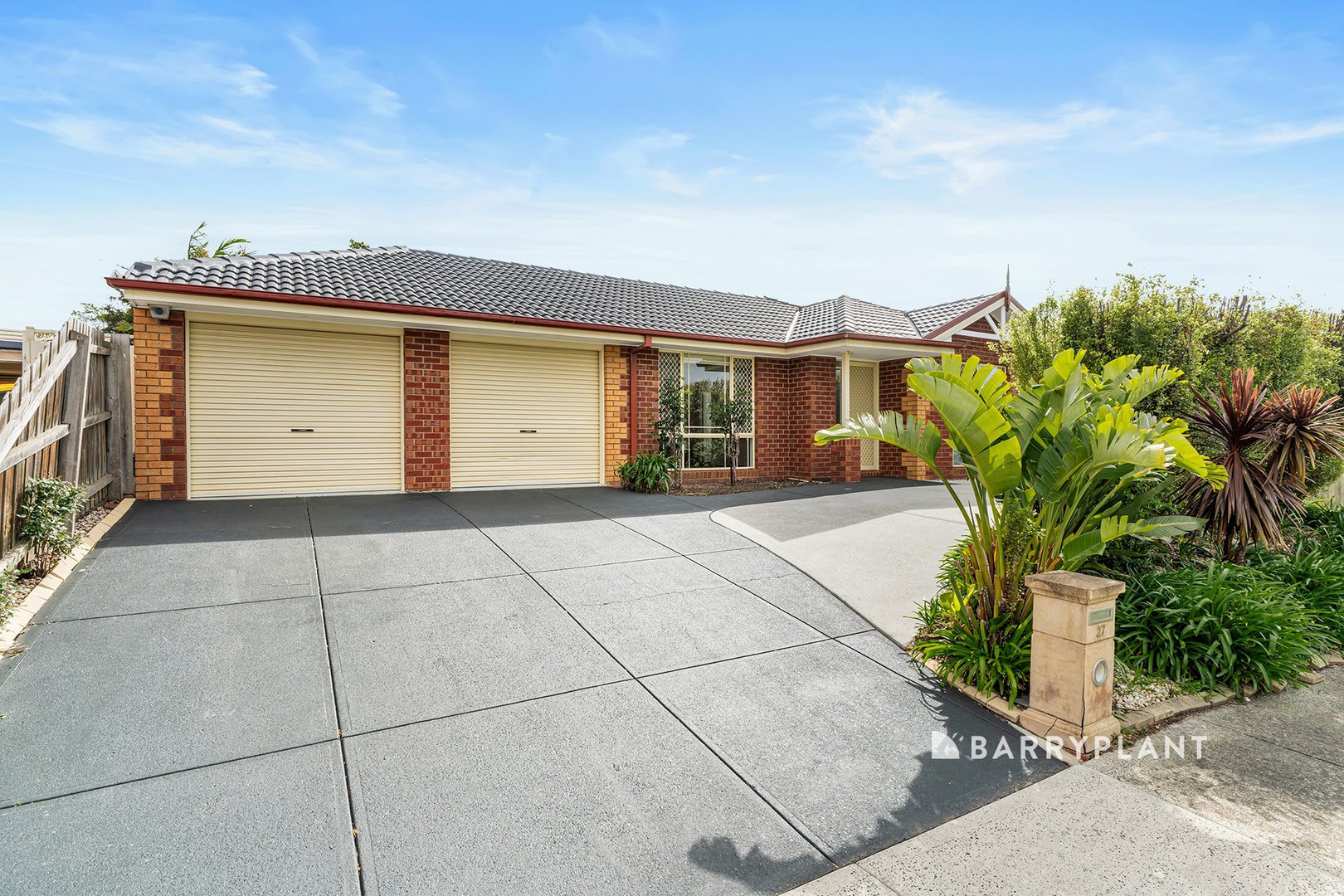 27 Hartsmere Drive, Berwick, VIC 3806 - Thumbnail 2 - 14/10/2026