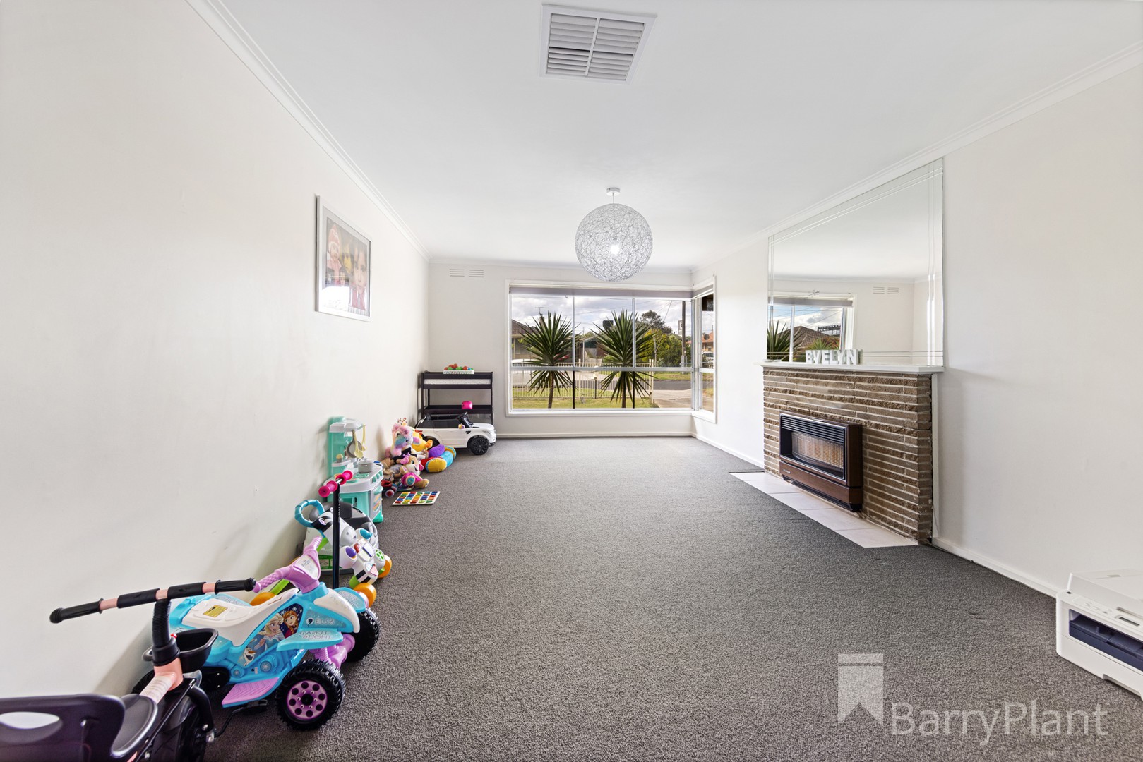 27 Helen StreetSt Albans, VIC 3021, St Albans - Thumbnail 5