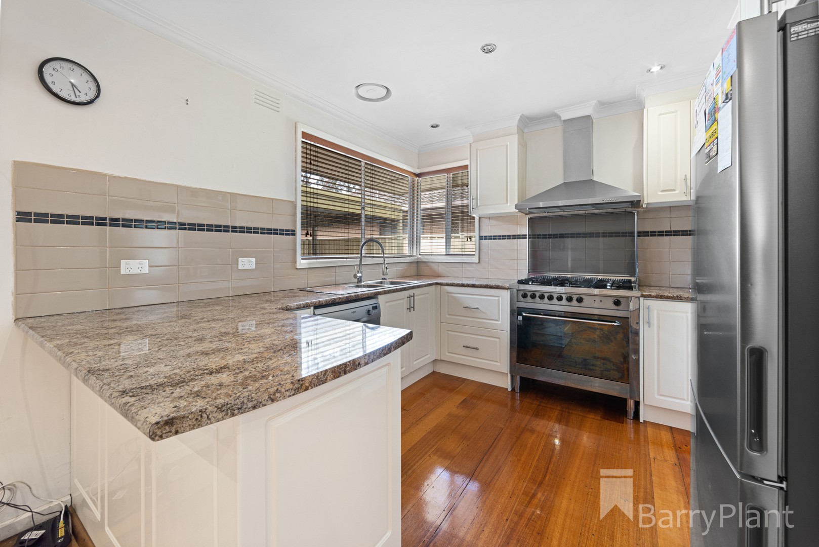 27 Helen StreetSt Albans, VIC 3021, St Albans - Thumbnail 6
