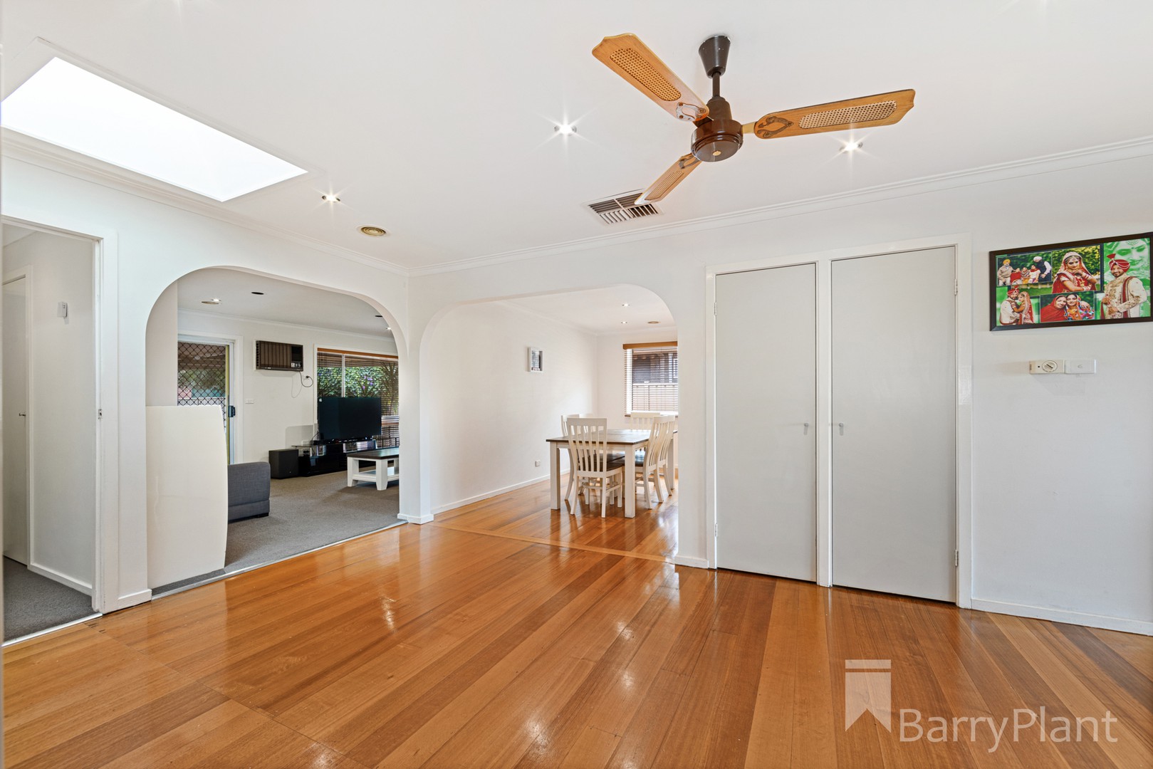 27 Helen StreetSt Albans, VIC 3021, St Albans - Thumbnail 8