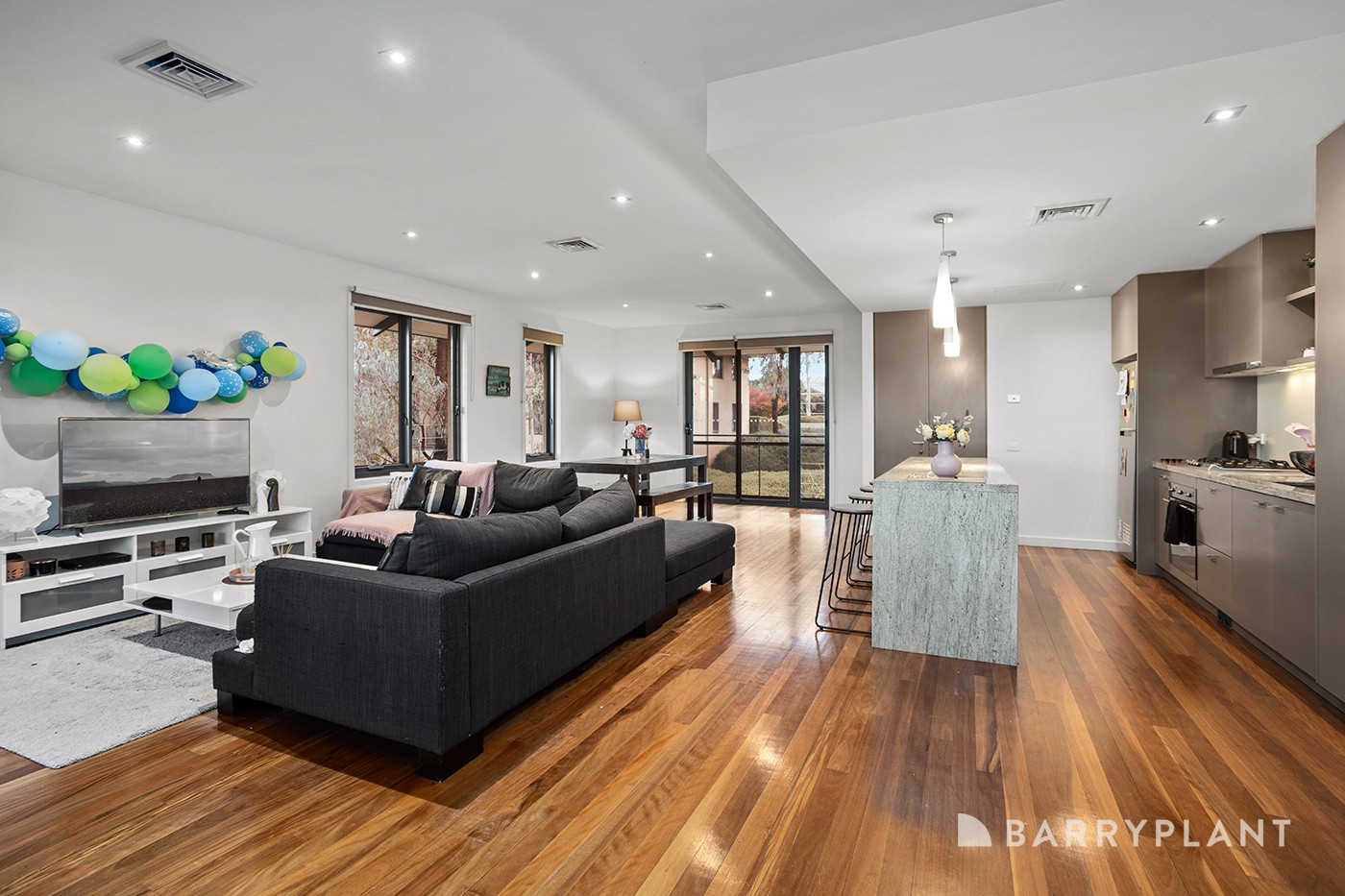 27 Henley Bridge Road, Chirnside Park, VIC 3116, Chirnside Park - Thumbnail 4