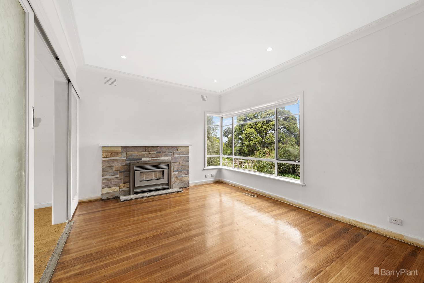 27 Highview Drive, Doncaster, VIC 3108 - Thumbnail 1 - 19/11/2021