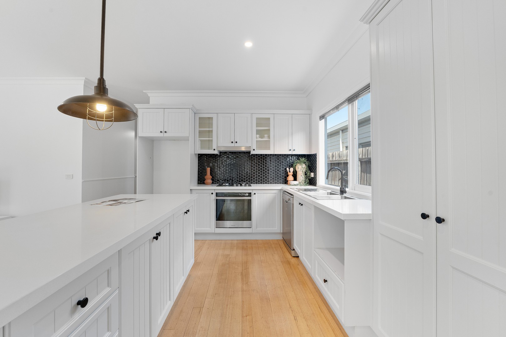 27 Hollington Crescent, Point Cook, VIC 3030, Point Cook - Thumbnail 7