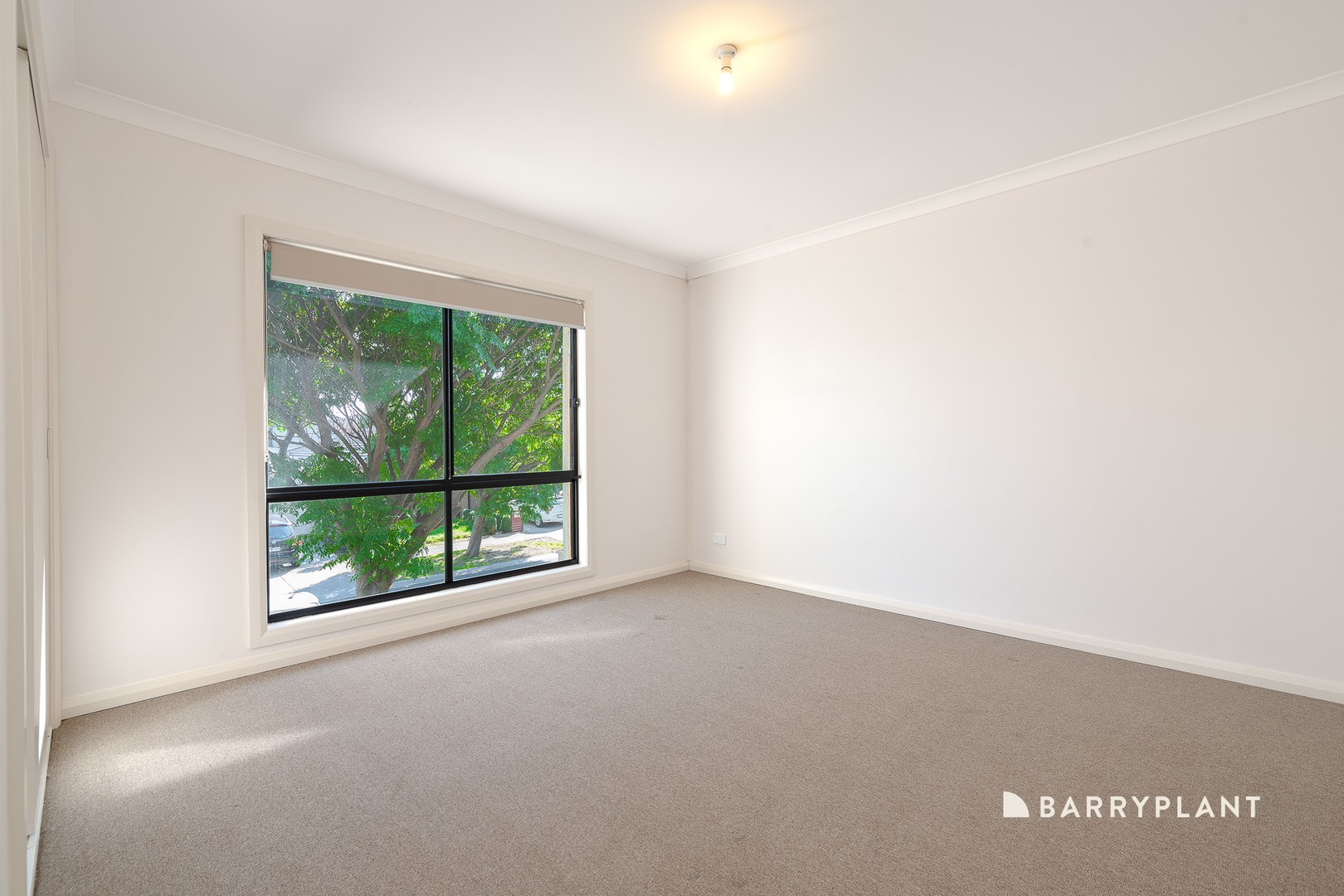 27 Huntingfield Street, Craigieburn, VIC 3064, Craigieburn - Thumbnail 8