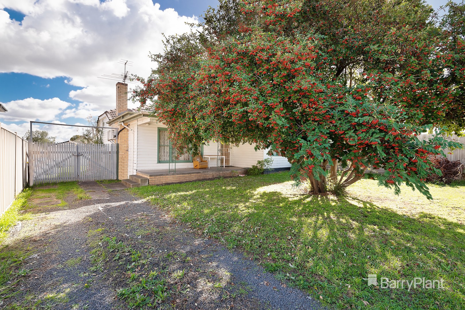 27 Isla Avenue, Glenroy, VIC 3046, Glenroy - Thumbnail 3