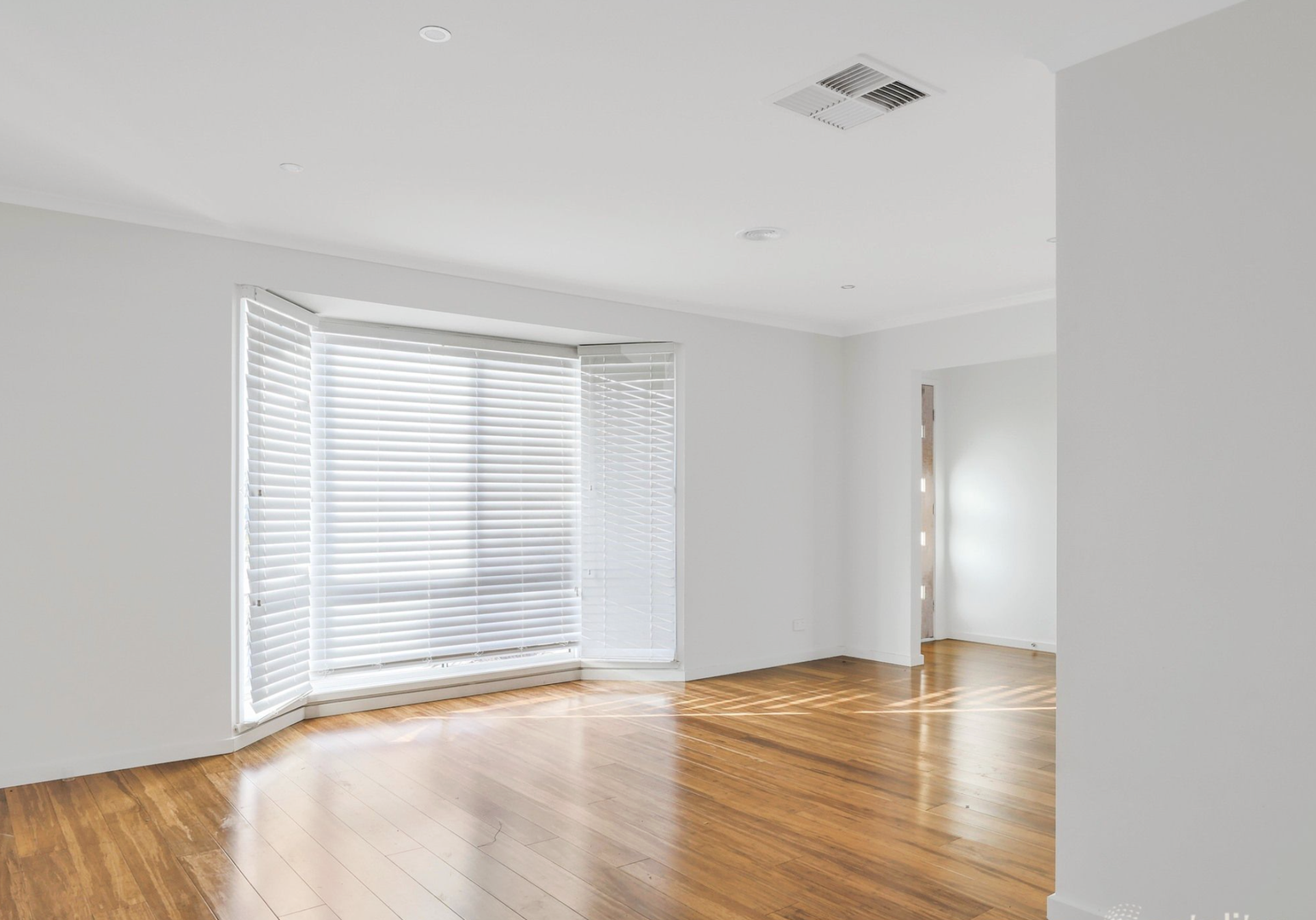 27 Jarryd Crescent, Berwick, VIC 3806, Berwick - Thumbnail 4