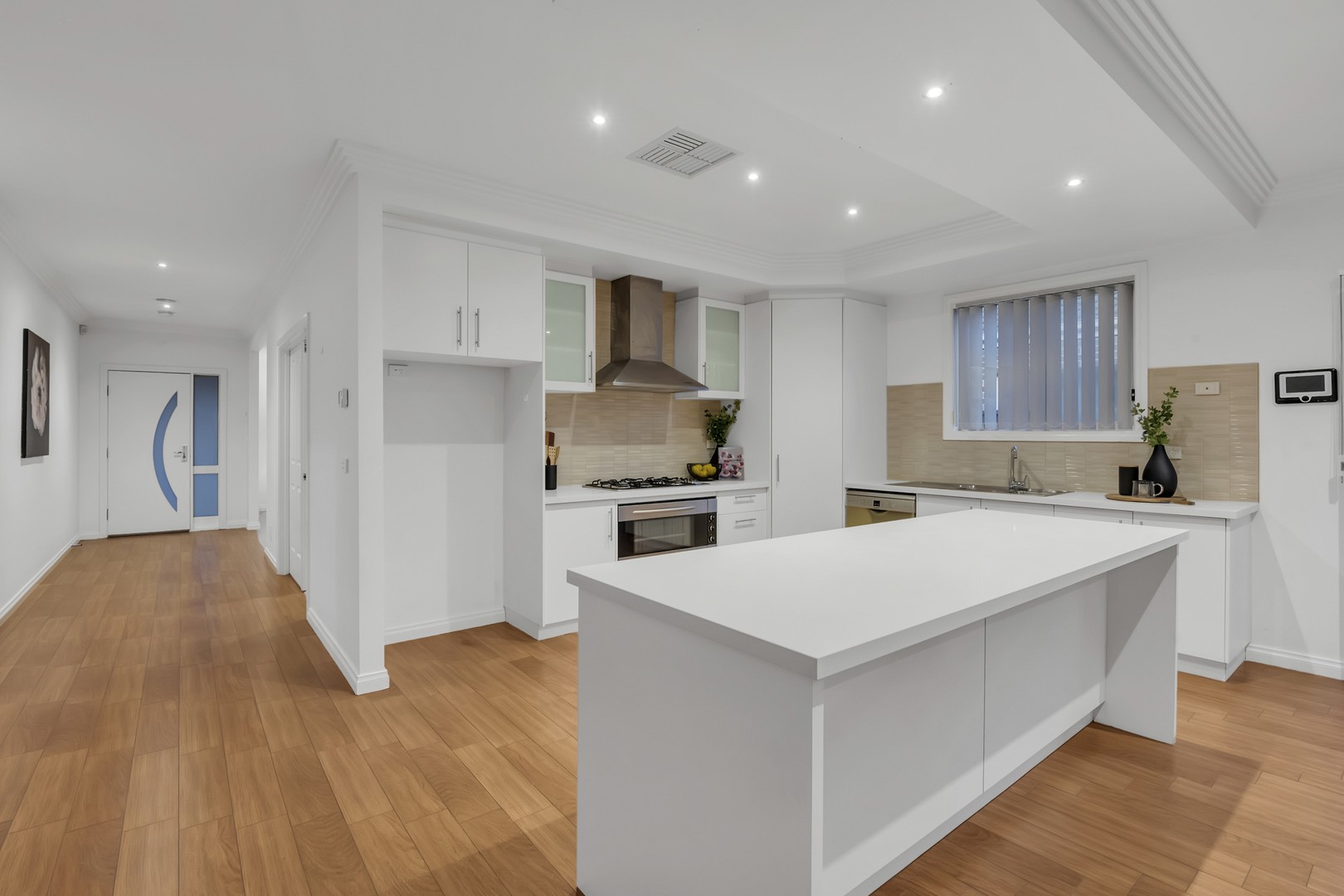 27 Kinglake Crescent, Craigieburn, VIC 3064, Craigieburn - Thumbnail 7