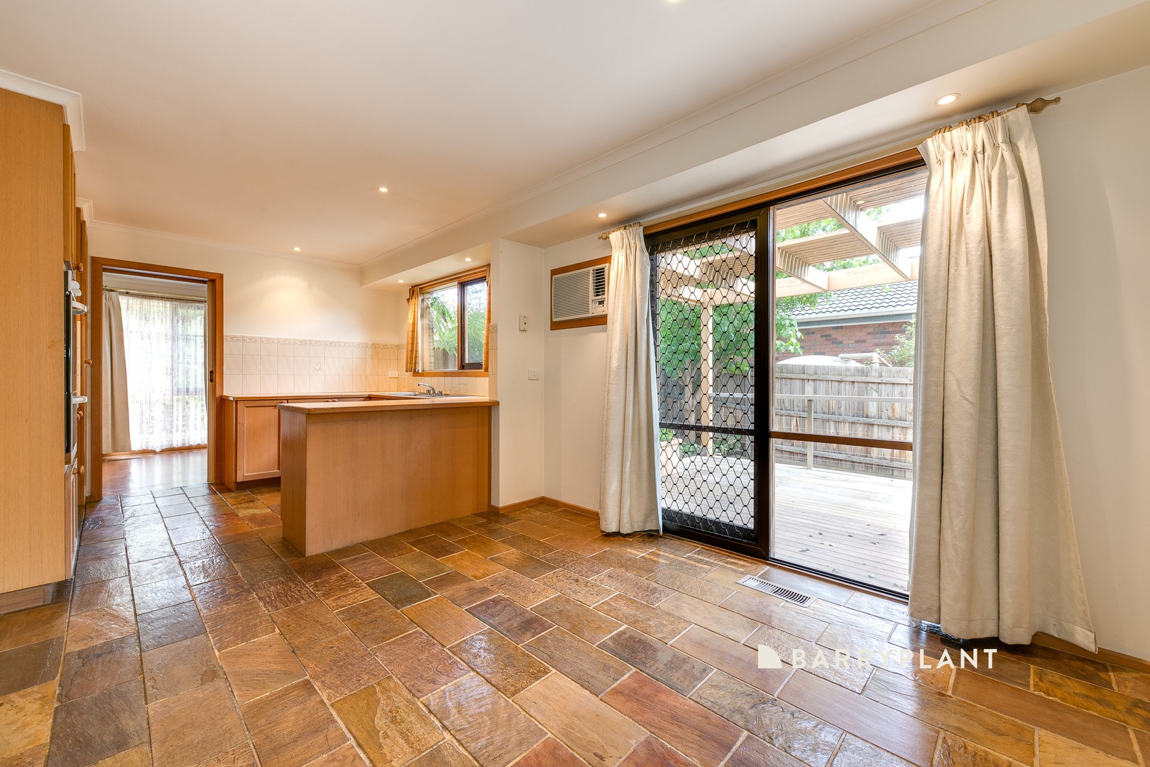 27 Kurrajong Road, Narre Warren, VIC 3805, Narre Warren - Thumbnail 4
