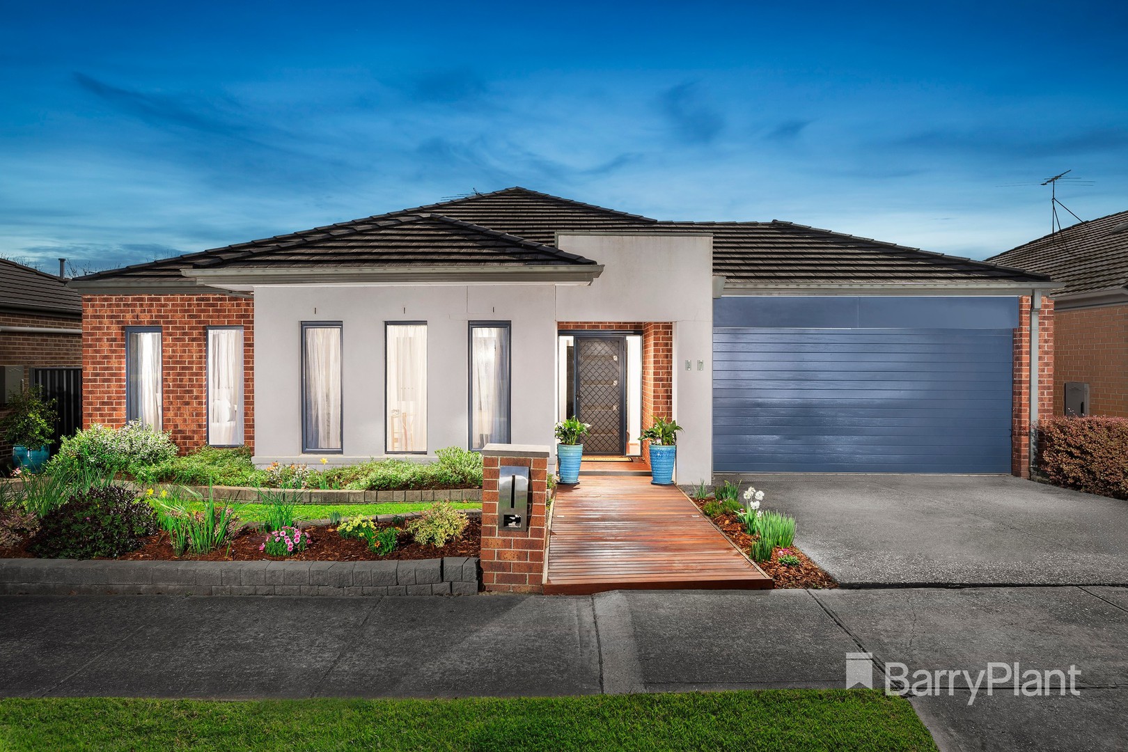 27 Le Page Run, South Morang, VIC 3752, South Morang - Thumbnail 2