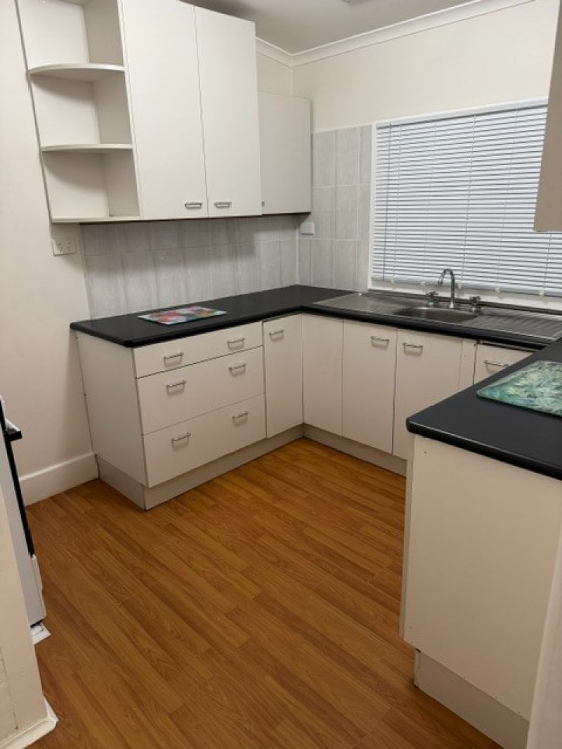 27 Levuka St, Seaford, VIC 3198 - Thumbnail 2 - 12/05/2025