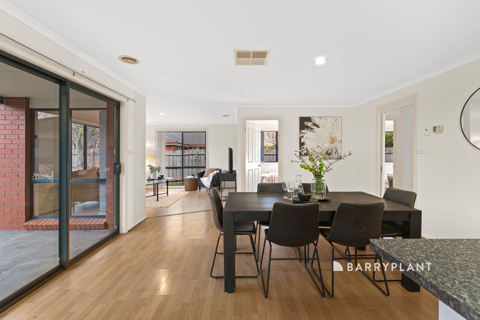 27 Lisburn Way, Berwick, VIC 3806, Berwick - Thumbnail 5