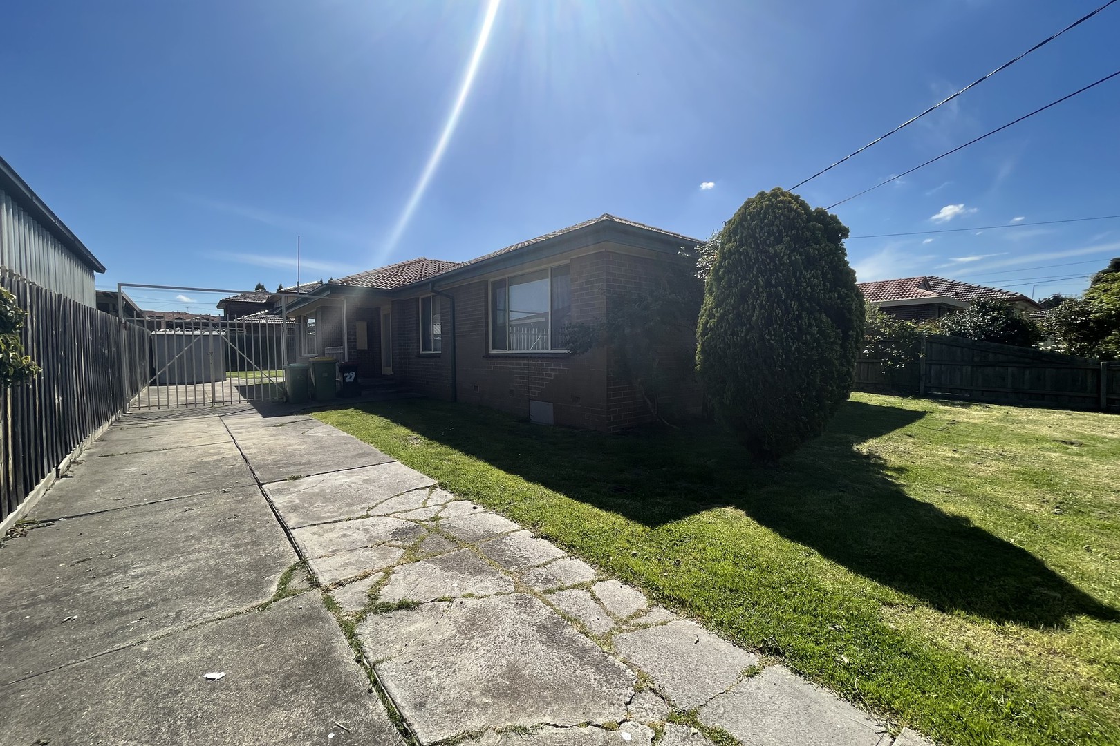 27 Lockton Avenue, Reservoir, VIC 3073, Reservoir - Thumbnail 2