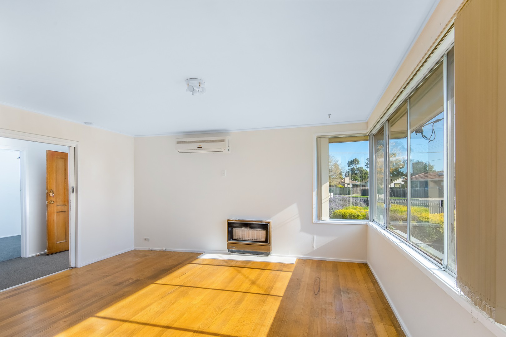 27 Lucas Street, Newcomb, VIC 3219 - Thumbnail 1 - 15/02/2022