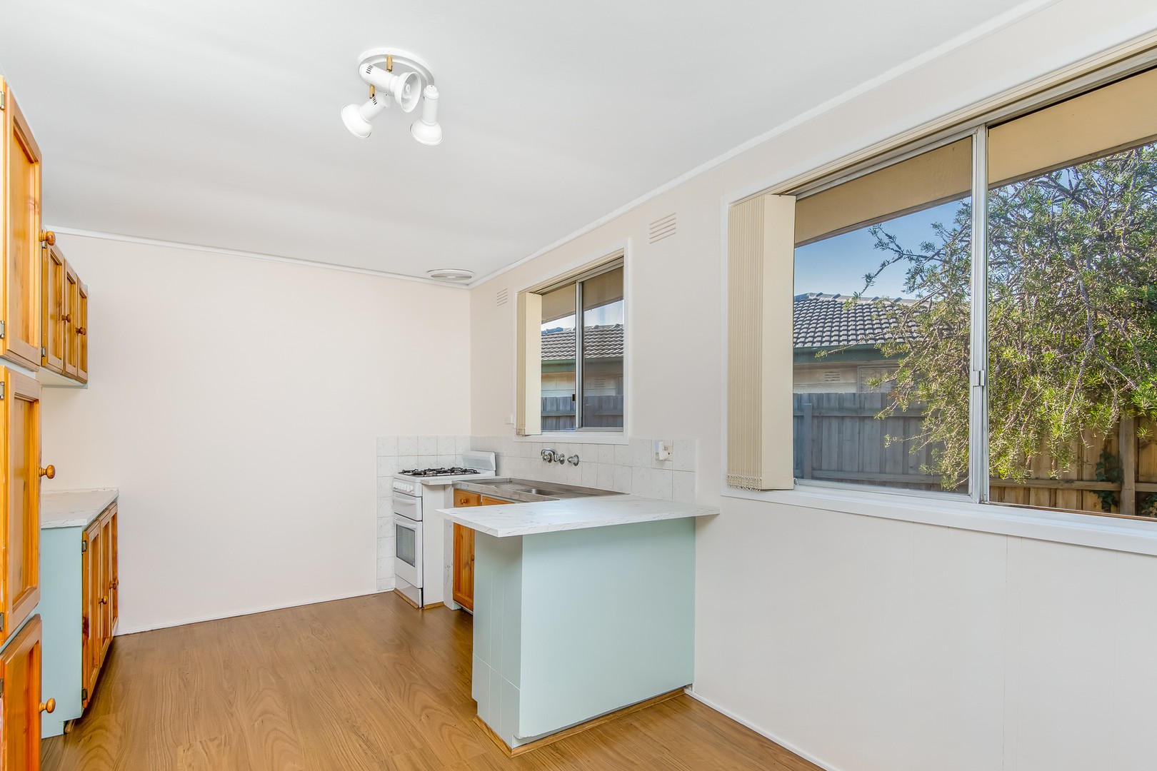 27 Lucas Street, Newcomb, VIC 3219 - Thumbnail 1 - 20/06/2024