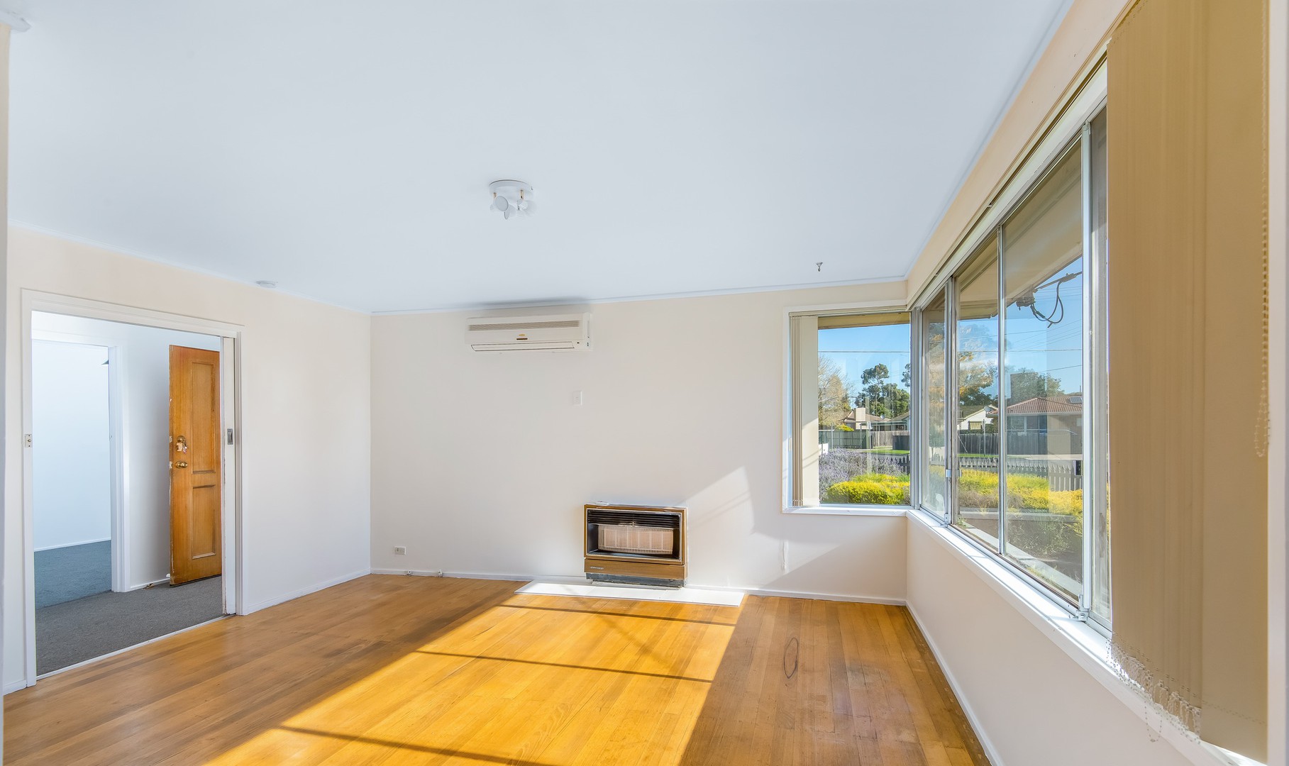 27 Lucas Street, Newcomb, VIC 3219 - Thumbnail 2 - 24/03/2026