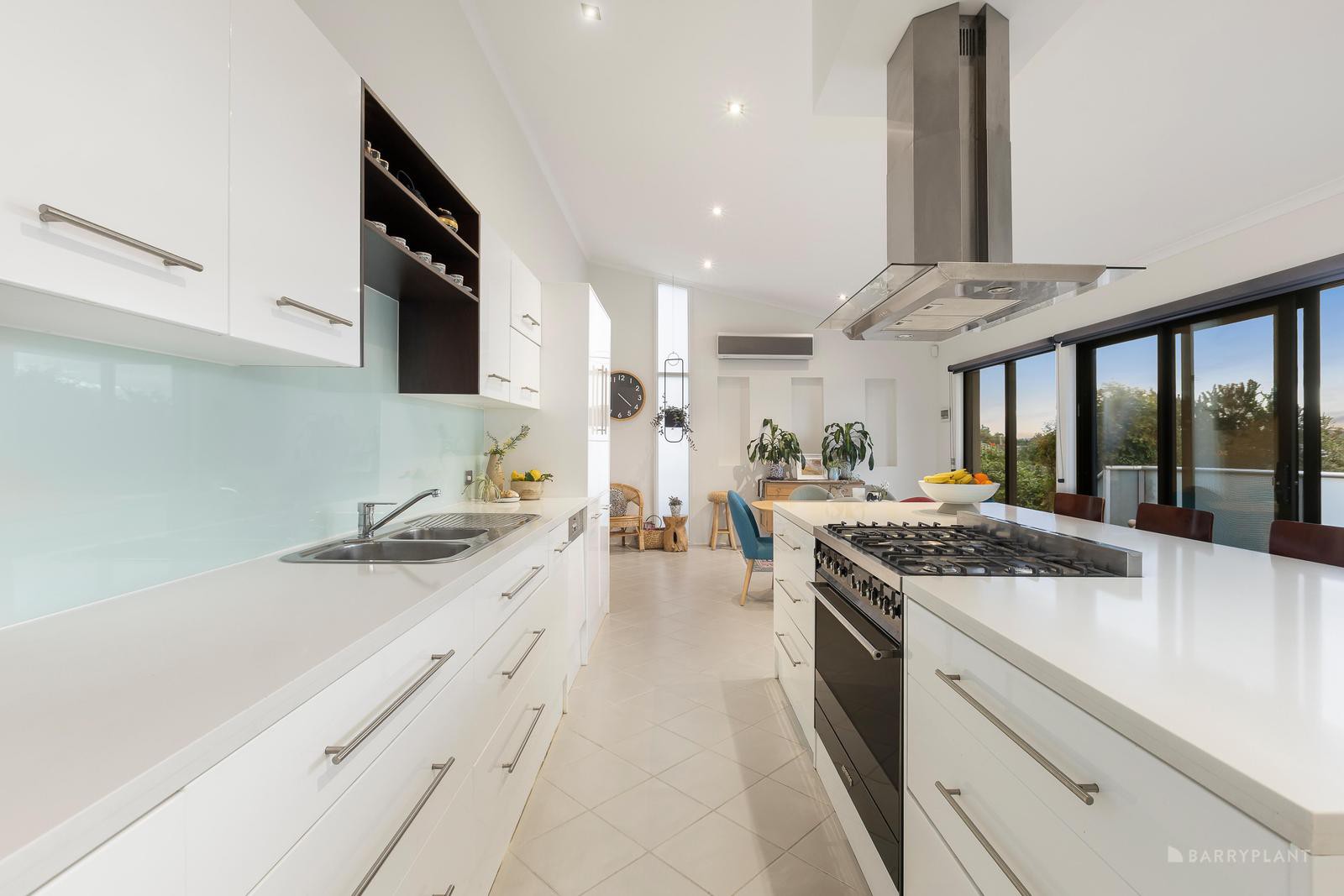 27 Mandella Street, Templestowe, VIC 3106 - Thumbnail 2 - 19/06/2025