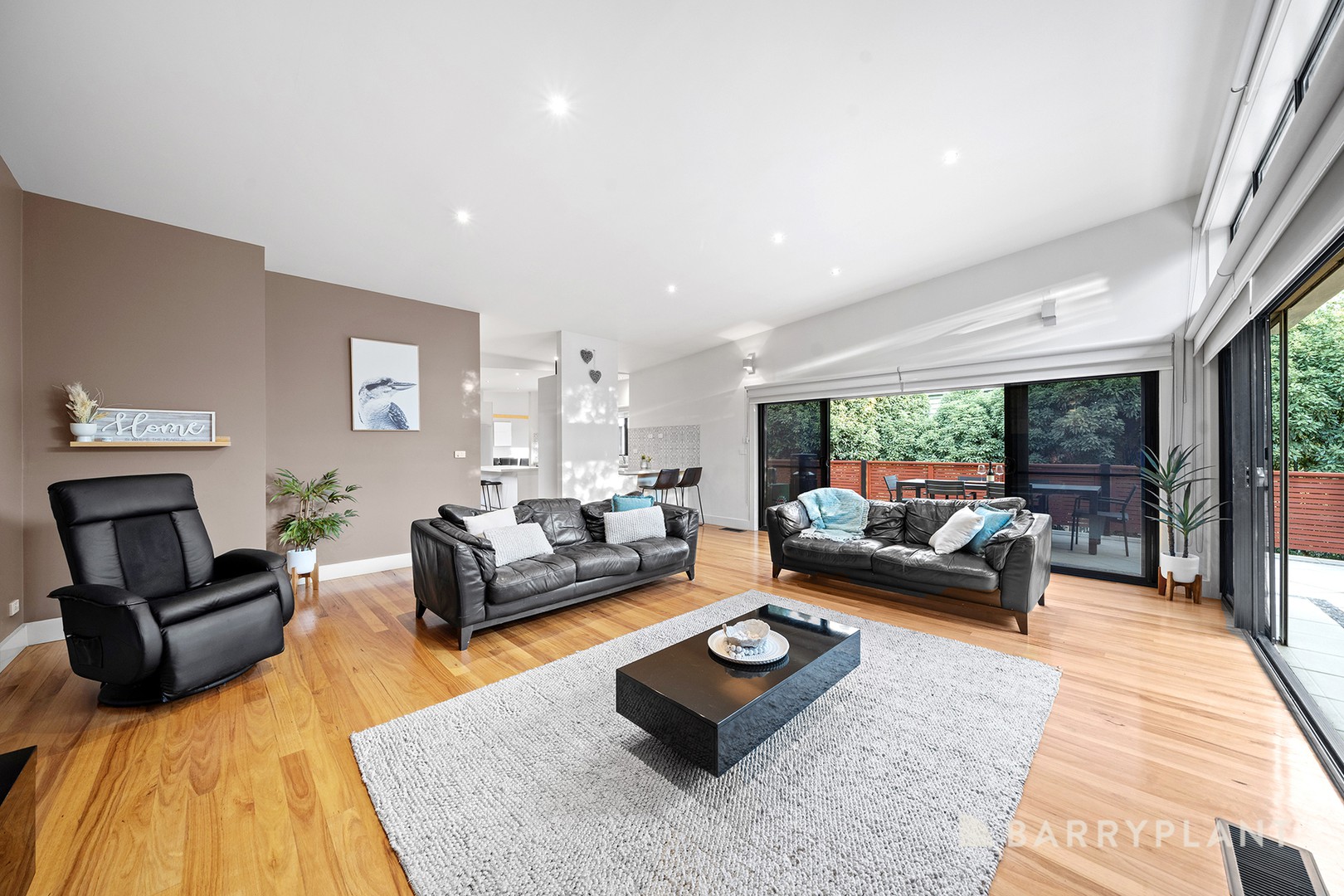 27 Mandl Close, Lilydale, VIC 3140 - Thumbnail 2 - 03/04/2025