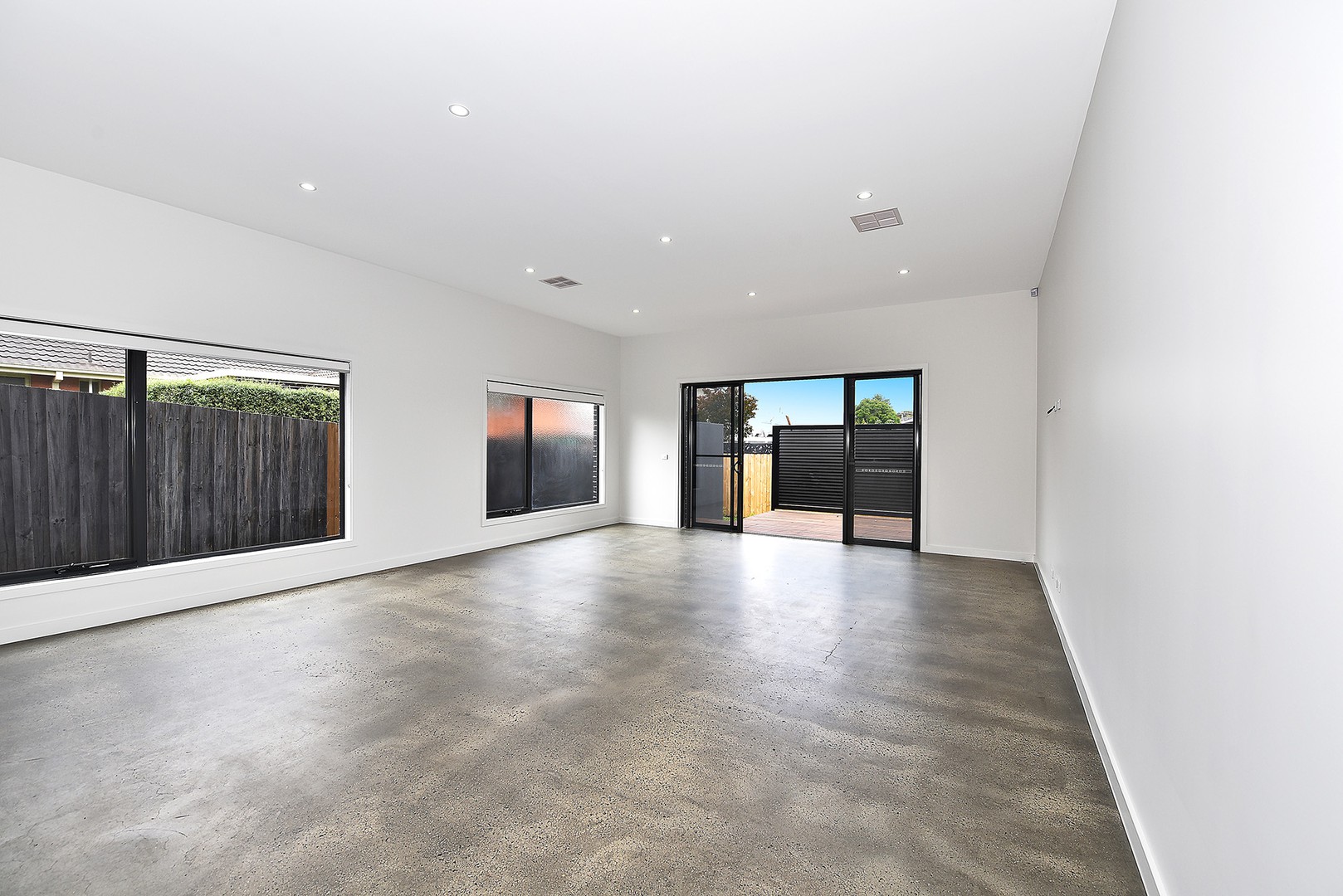 27 Mark Street, Keilor East, VIC 3033, Keilor East - Thumbnail 5