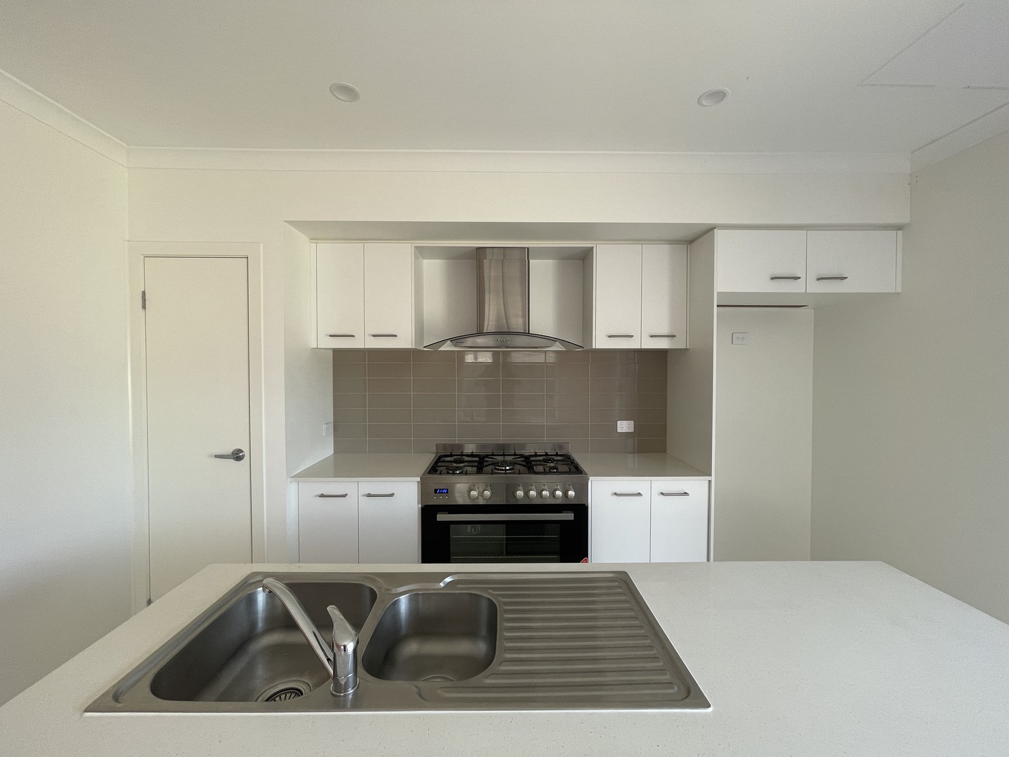 27 Merula  Drive, Mambourin, VIC 3024, Mambourin - Thumbnail 3