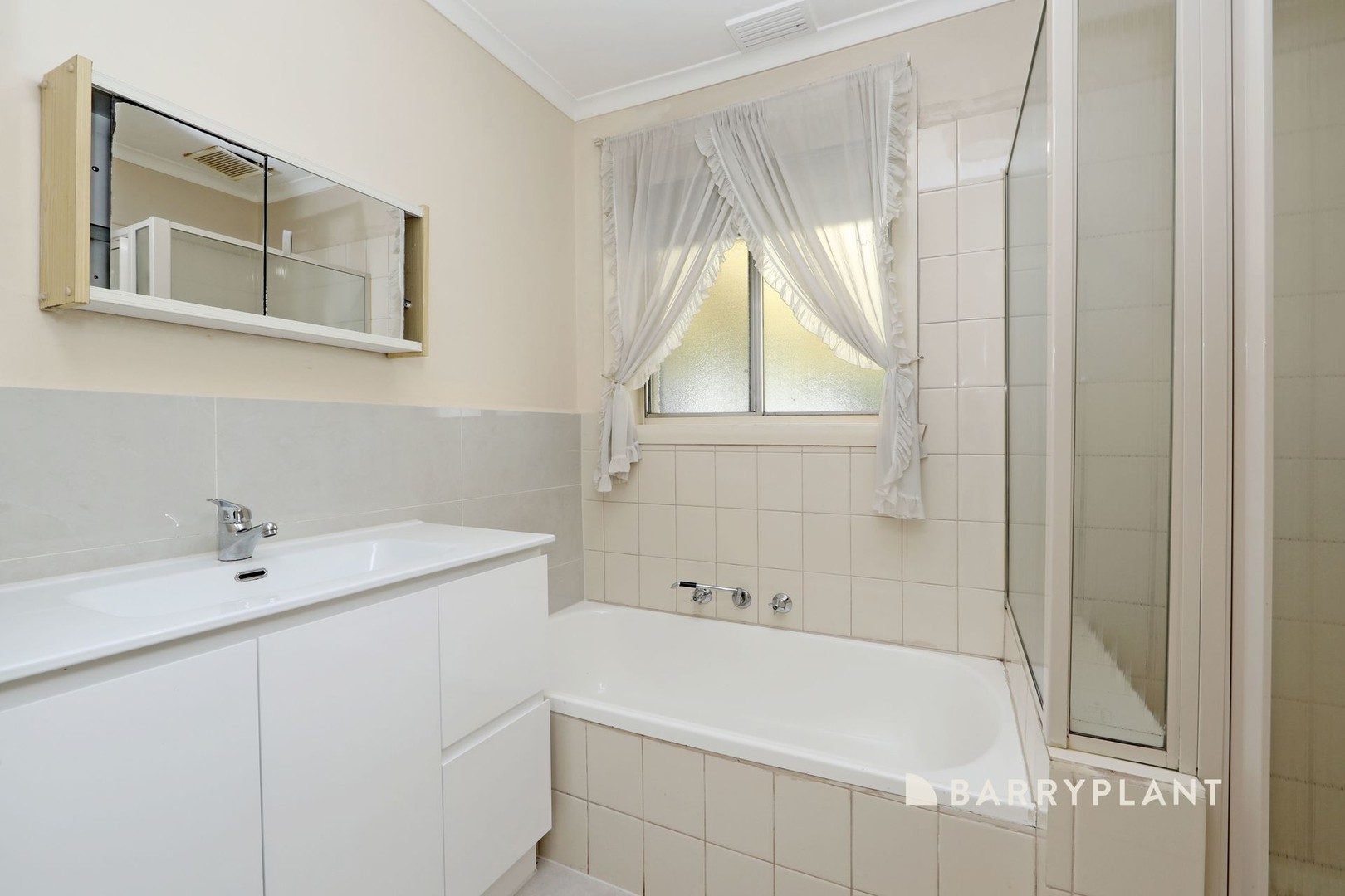 27 Mindara Avenue, Rowville, VIC 3178 - Thumbnail 2 - 26/06/2026