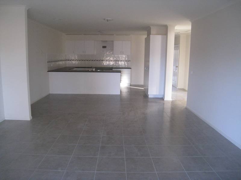27 Mons Parade, Noble Park, VIC 3174 - Thumbnail 1 - 02/12/2021