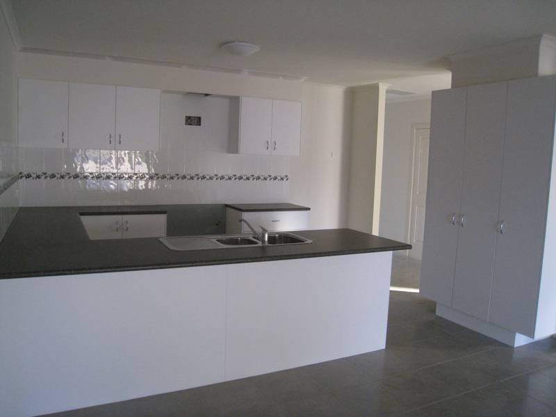 27 Mons Parade, Noble Park, VIC 3174 - Thumbnail 2 - 02/12/2021