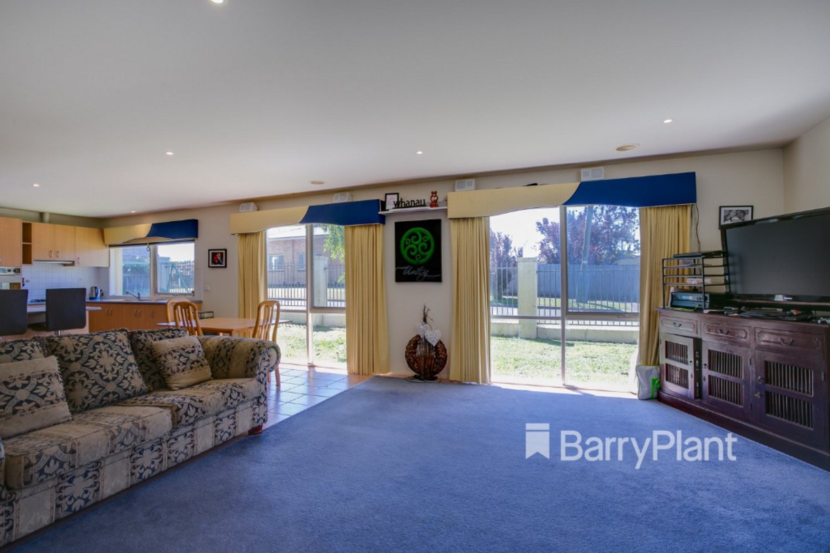 27 Morgan Street, Rosebud, VIC 3939, Rosebud - Thumbnail 3