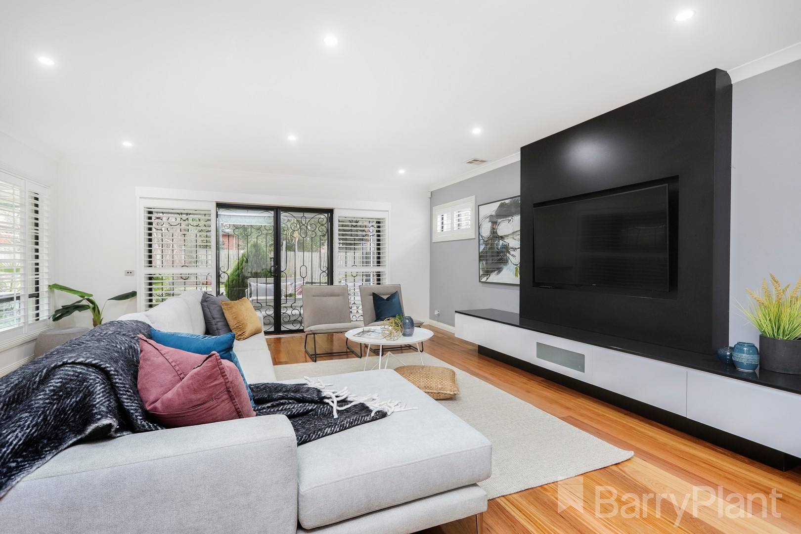 27 Mossgiel Avenue, Greenvale, VIC 3059, Greenvale - Thumbnail 4