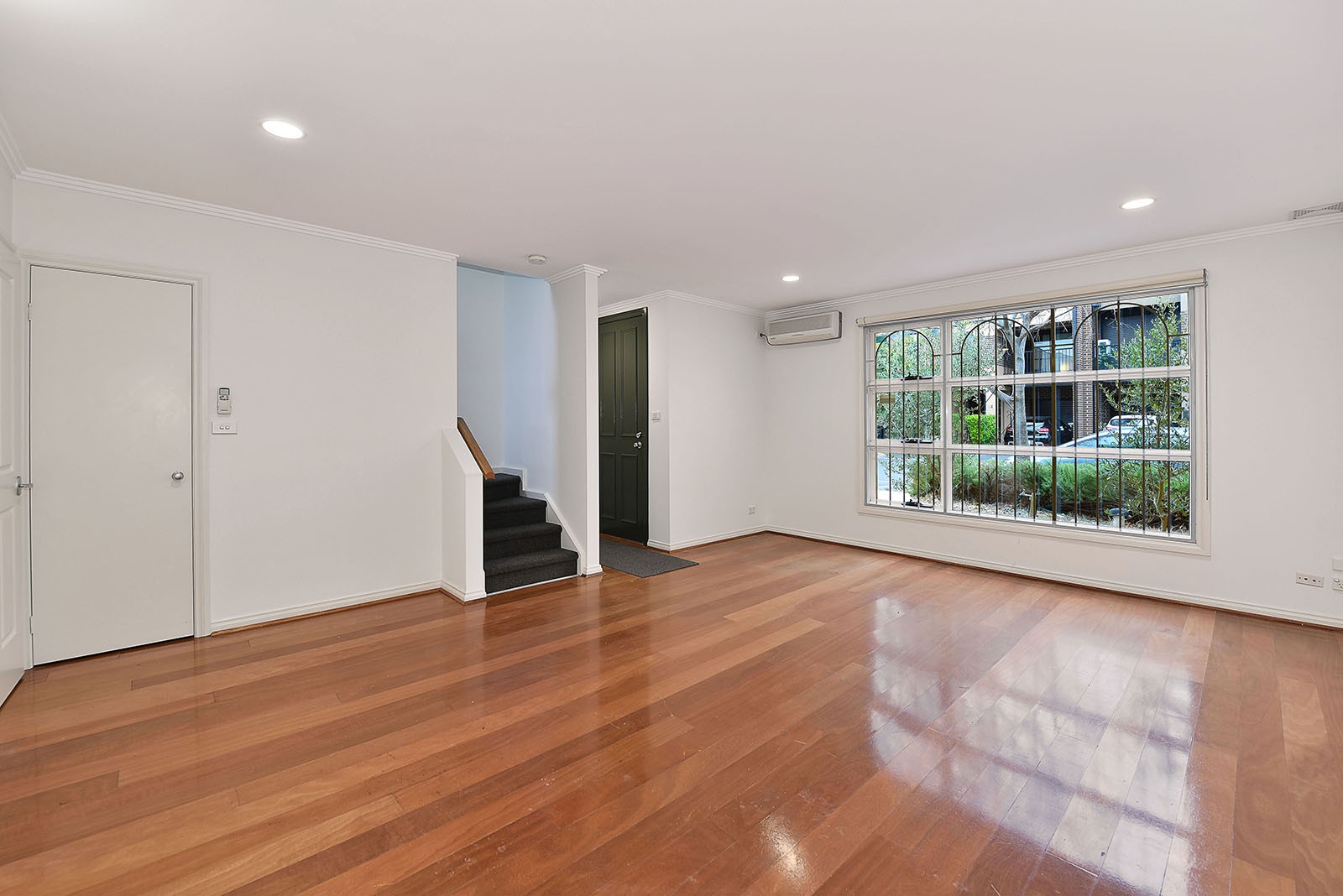 27 Newton Street, Kensington, VIC 3031 - Thumbnail 1 - 24/07/2025