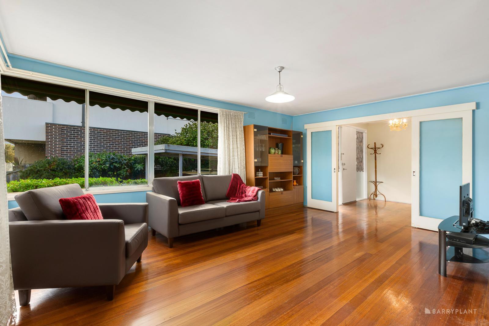 27 Nirvana Crescent, Bulleen, VIC 3105 - Thumbnail 2 - 27/06/2025