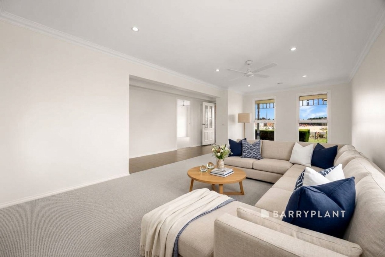 27 Norman Road, Drouin, VIC 3818 - For Sale