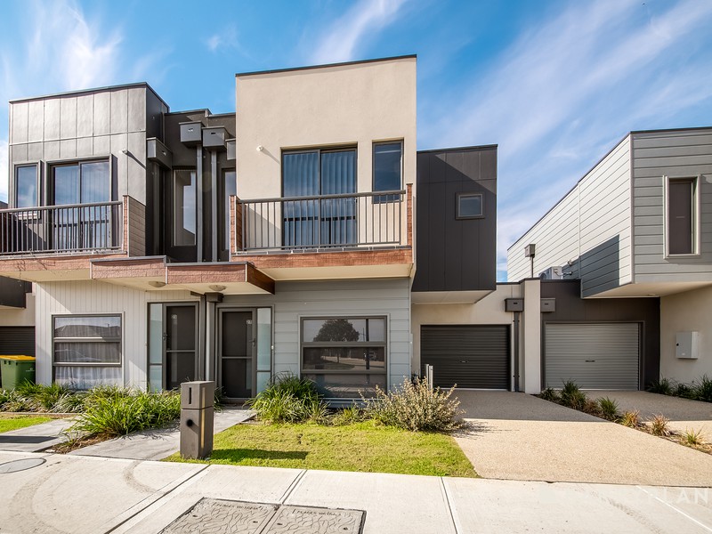 27 Onyx Crescent, Officer, VIC 3809 - Image - 02/04/2026