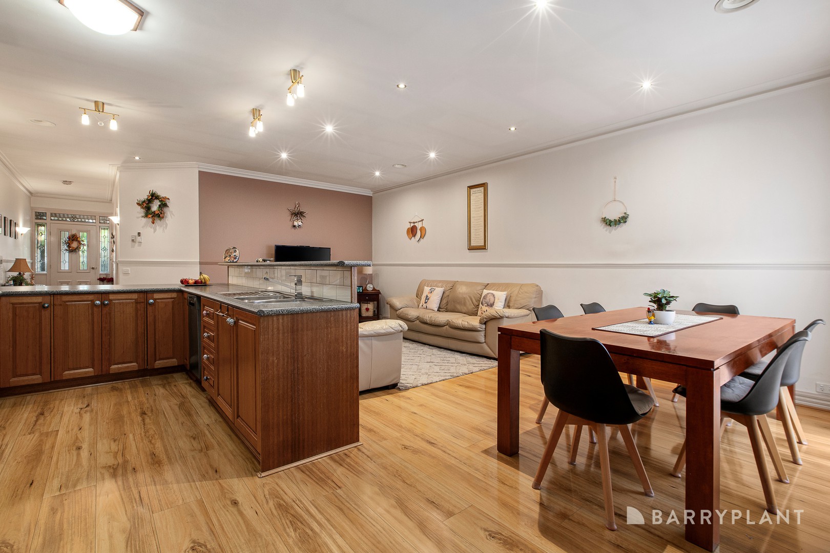 27 Pallett Street, Coburg North, VIC 3058, Coburg North - Thumbnail 2
