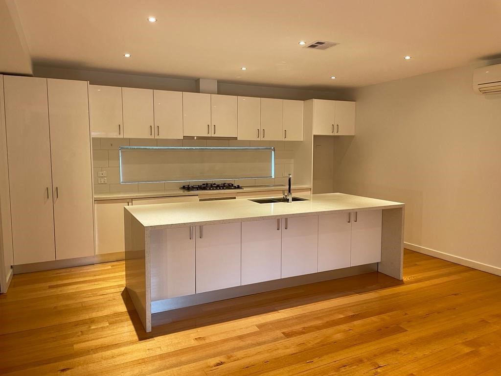 27 Parklands Avenue, Briar Hill, VIC 3088 - Thumbnail 1 - 16/05/2022