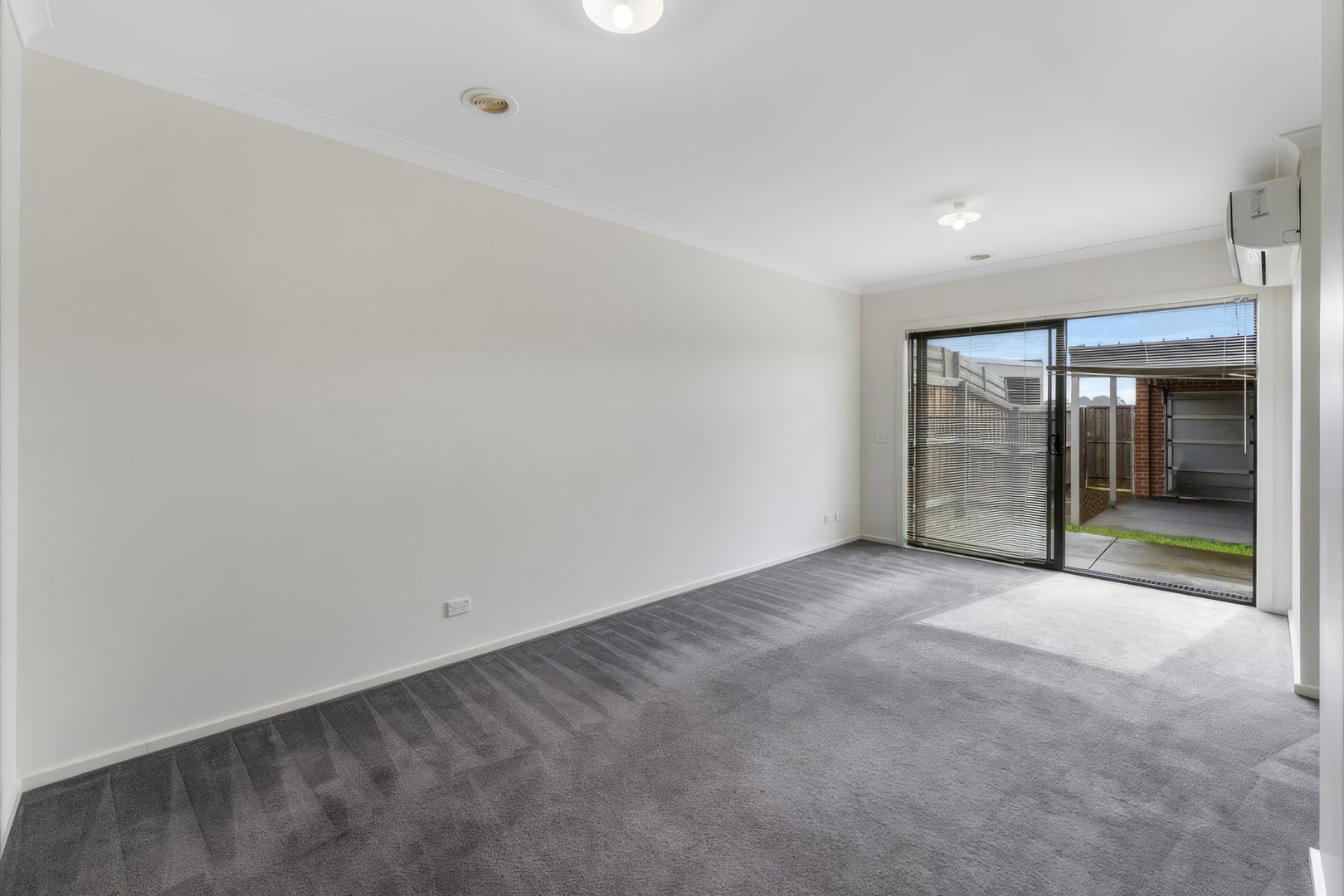 27 Passionfruit Crescent, Mernda, VIC 3754, Mernda - Thumbnail 2