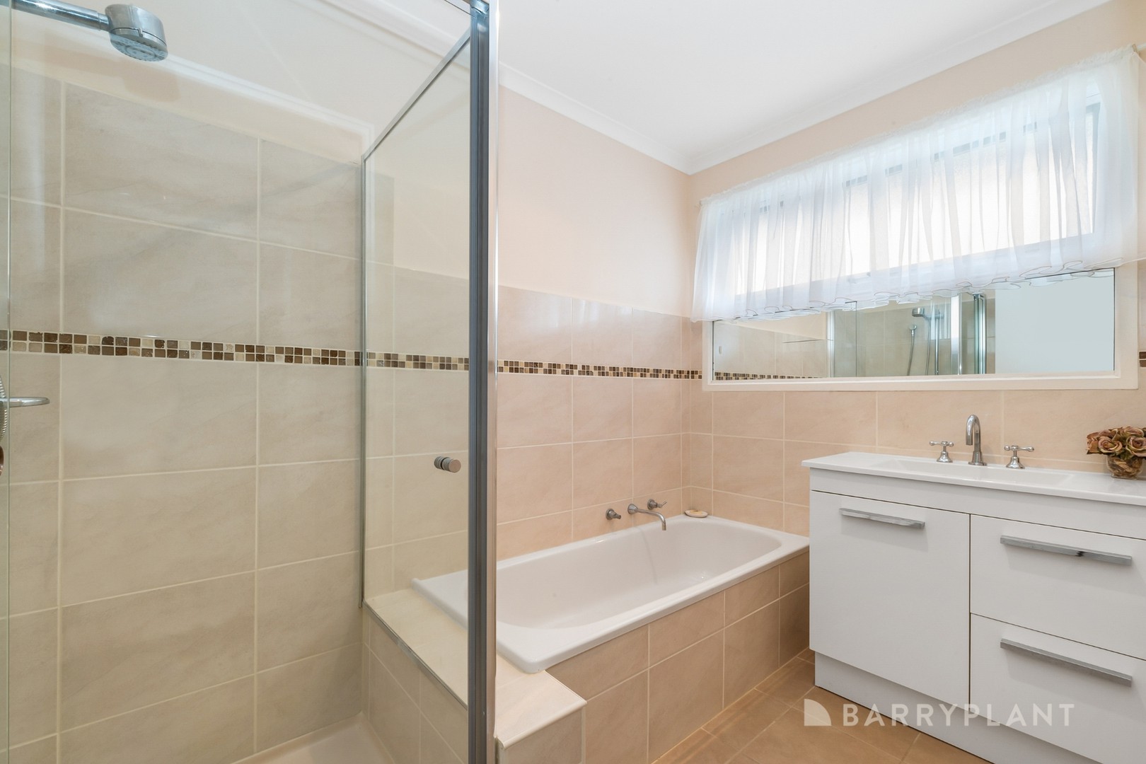 27 Quarbing Street, Werribee, VIC 3030, Werribee - Thumbnail 6