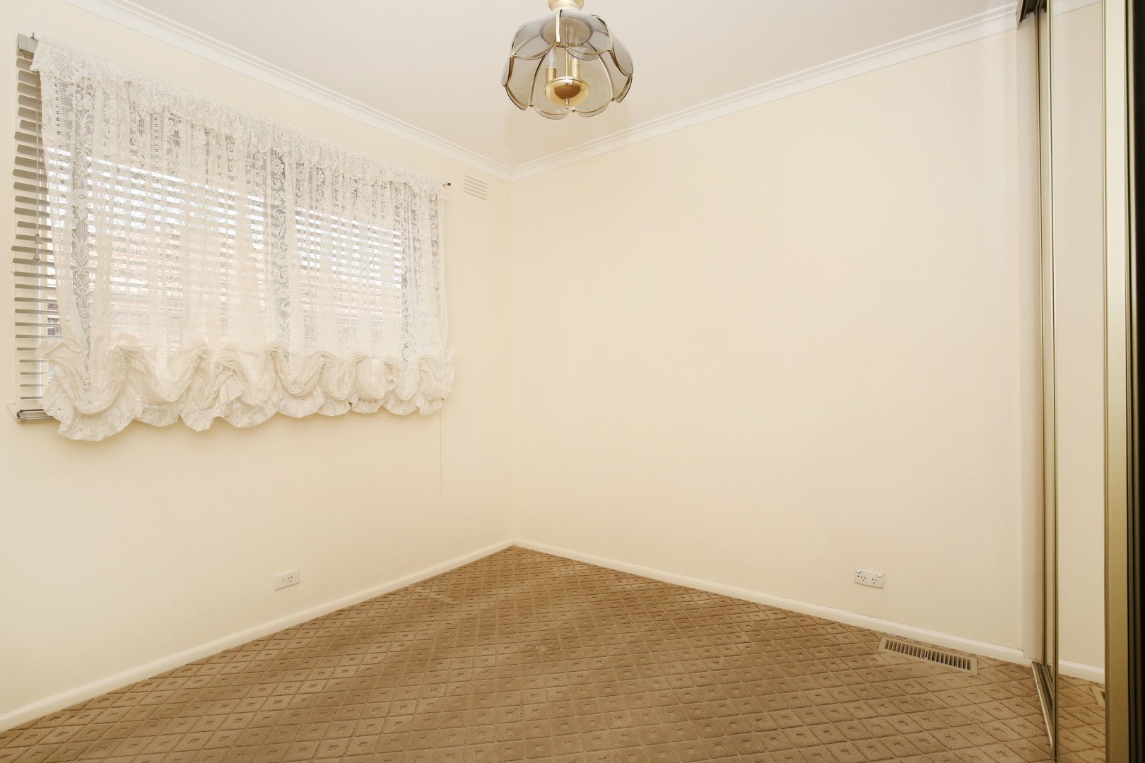 27 Rathcown Road, Reservoir, VIC 3073, Reservoir - Thumbnail 8