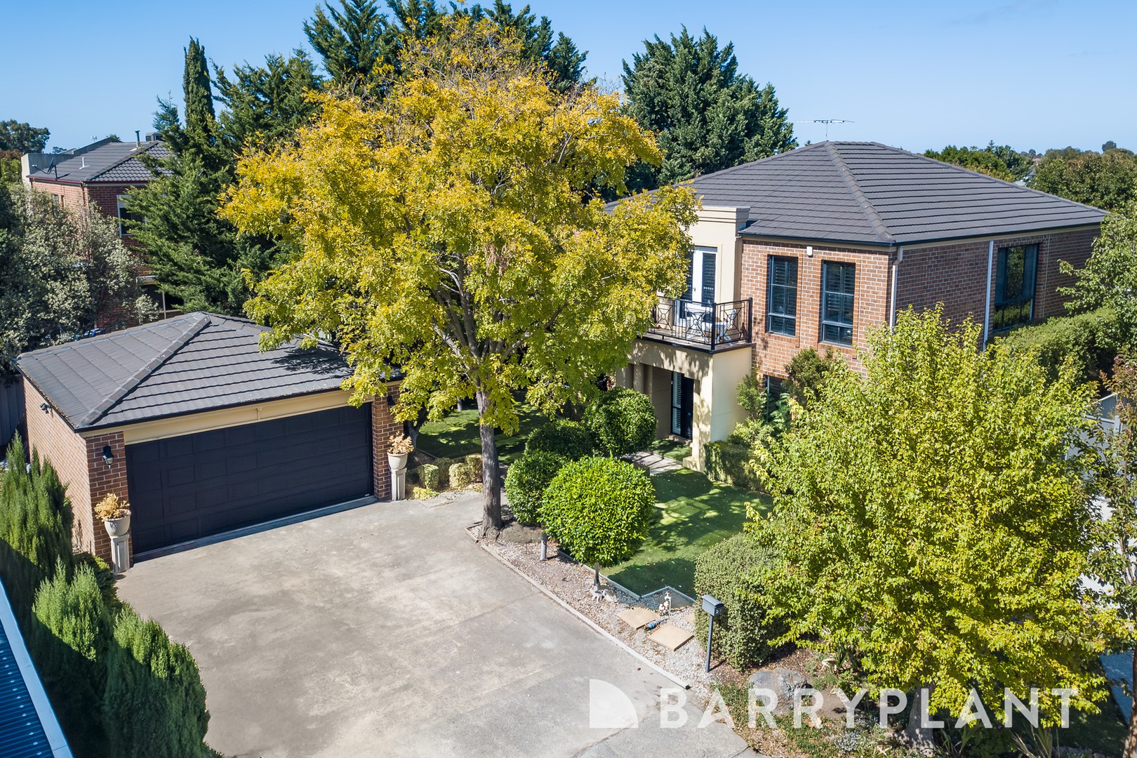 27 Ravello Circuit, Point Cook, VIC 3030 - Thumbnail 2 - 28/03/2025