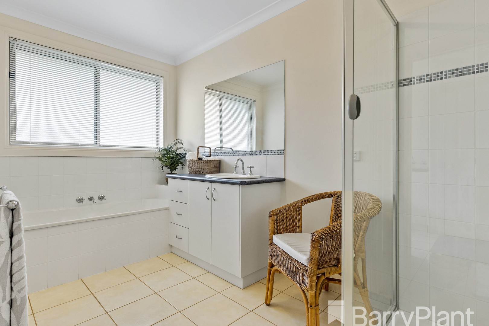 27 Rimmington Drive, Sebastopol, VIC 3356, Sebastopol - Thumbnail 6