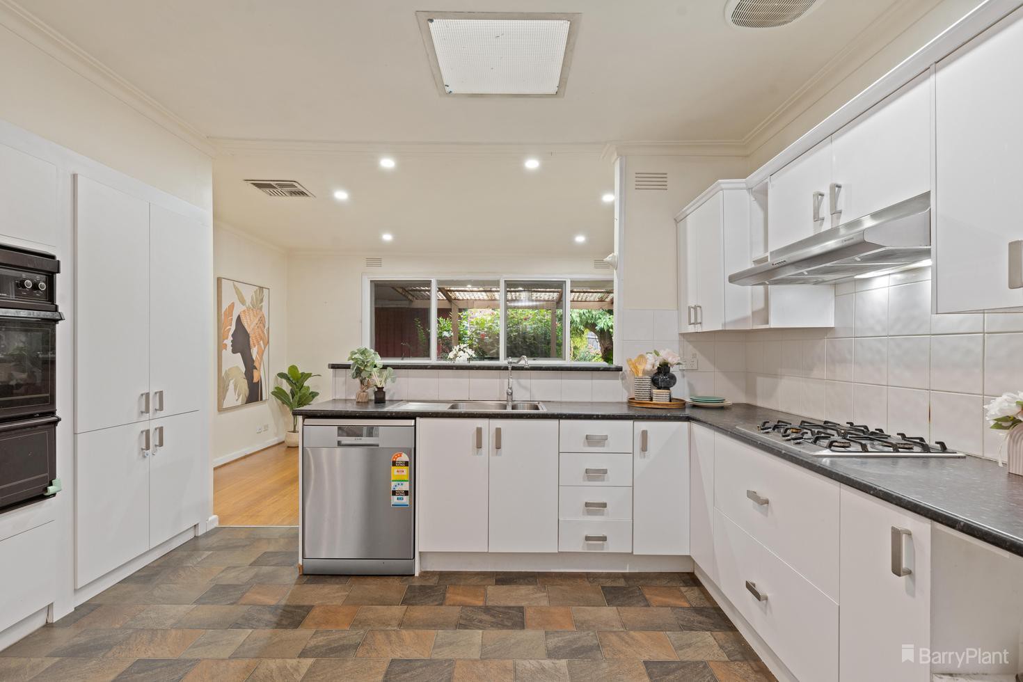 27 Rose Avenue, Bulleen, VIC 3105, Bulleen - Thumbnail 3