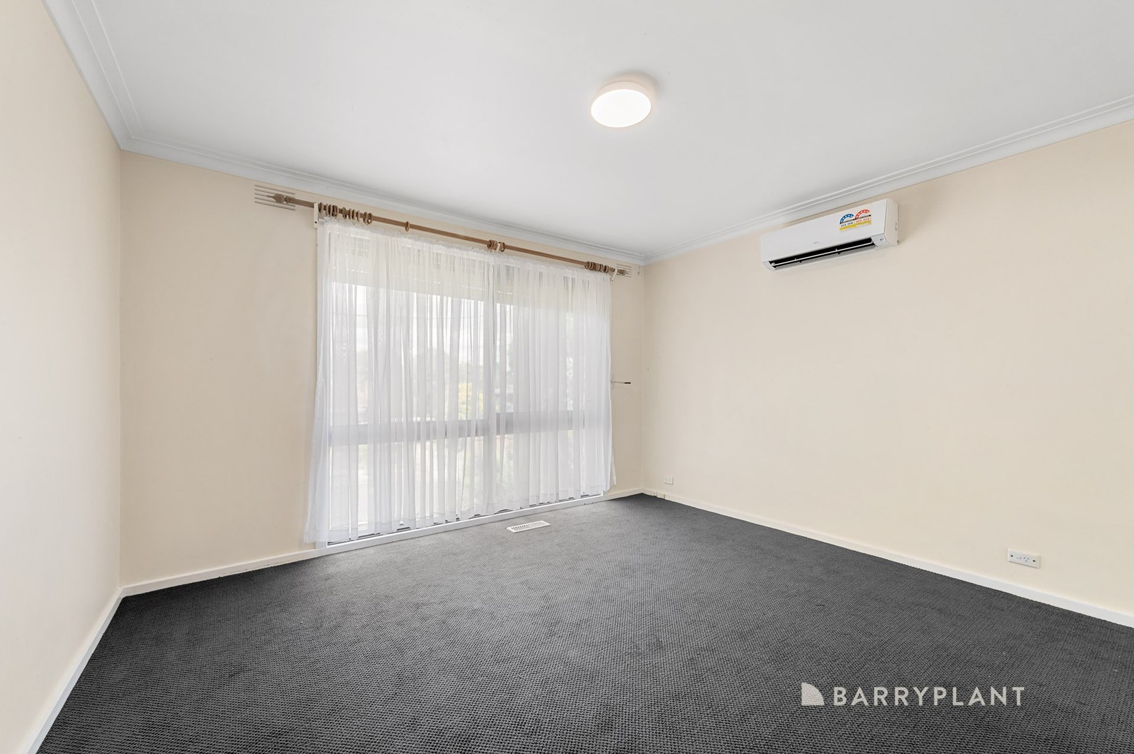 27 Rubicon Crescent, Doncaster, VIC 3108, Doncaster - Thumbnail 2