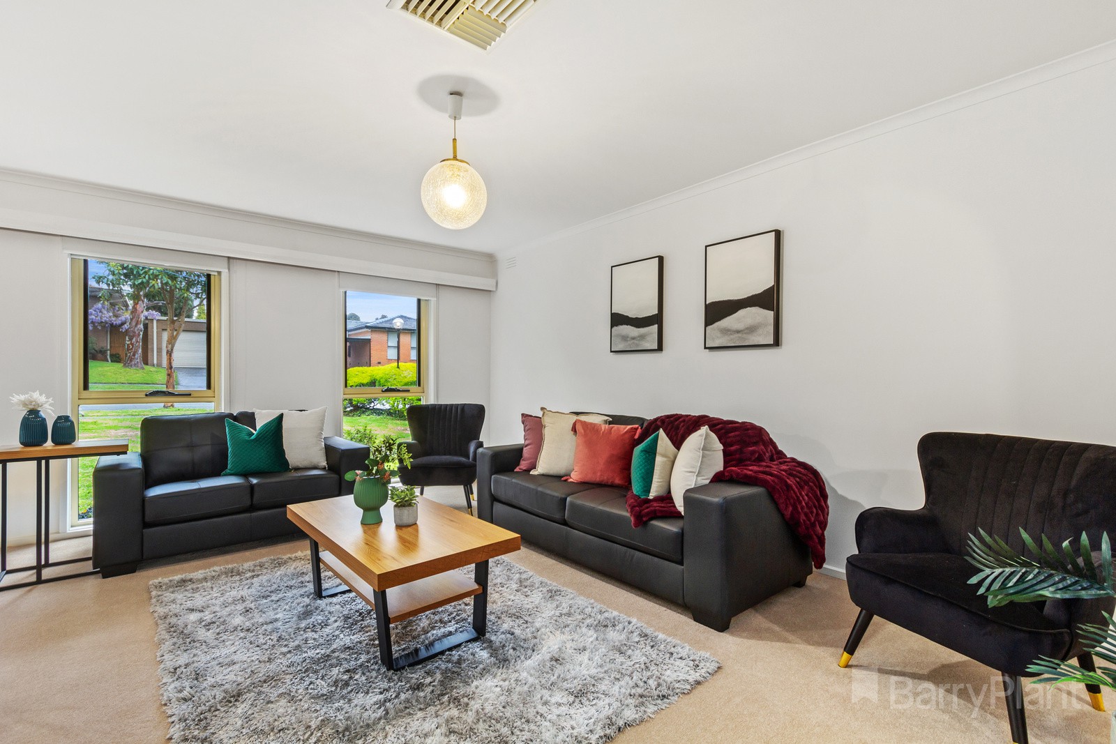 27 Sampson Drive, Mount Waverley, VIC 3149 - Thumbnail 2 - 17/10/2022