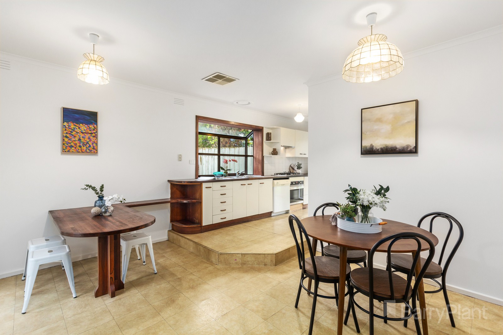 27 Sampson Drive, Mount Waverley, VIC 3149, Mount Waverley - Thumbnail 4