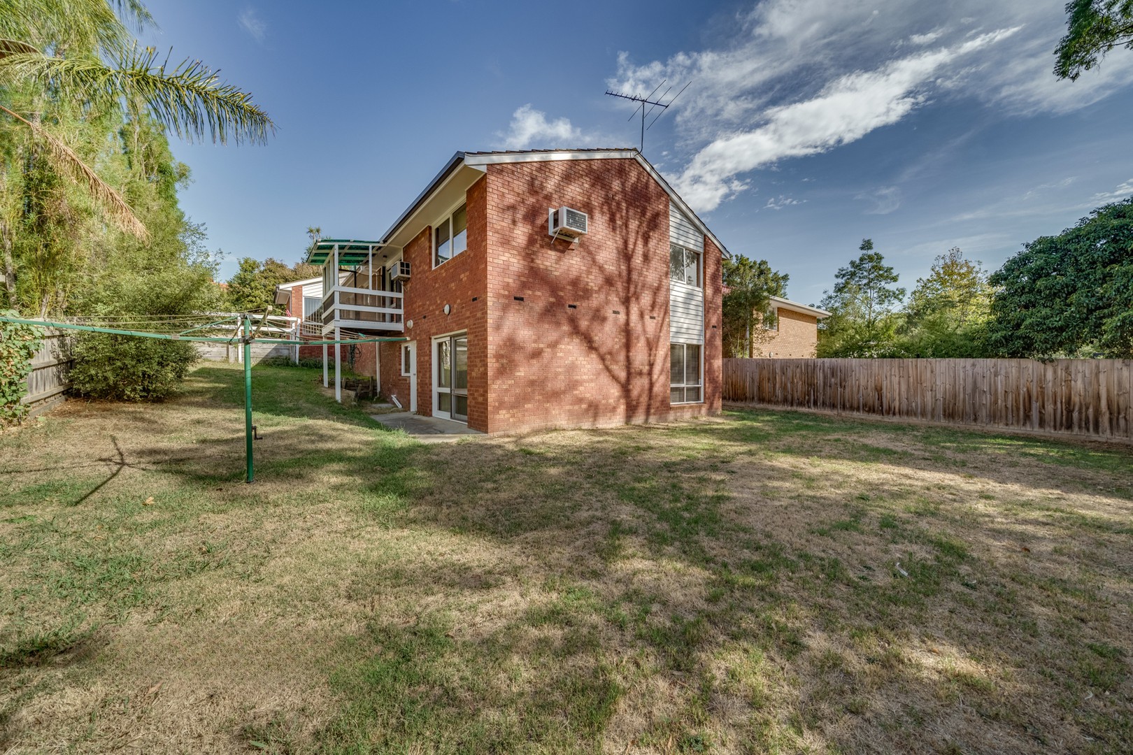 27 Santa Rosa Boulevard, Doncaster East, VIC 3109, Doncaster East - Thumbnail 3