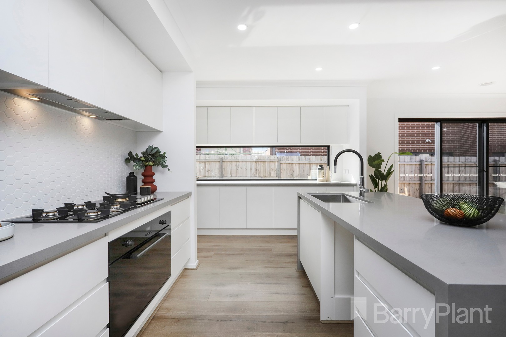 27 Sesame Street, Mickleham, VIC 3064, Mickleham - Thumbnail 7