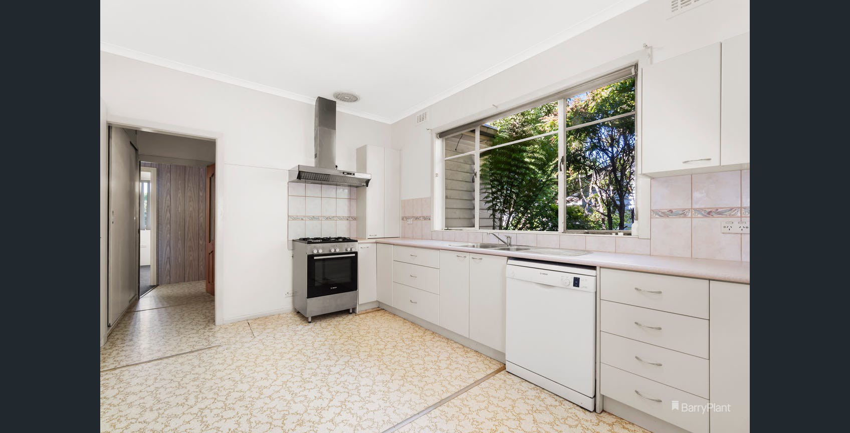 27 Simpson Street, Mitcham, VIC 3132, Mitcham - Thumbnail 3