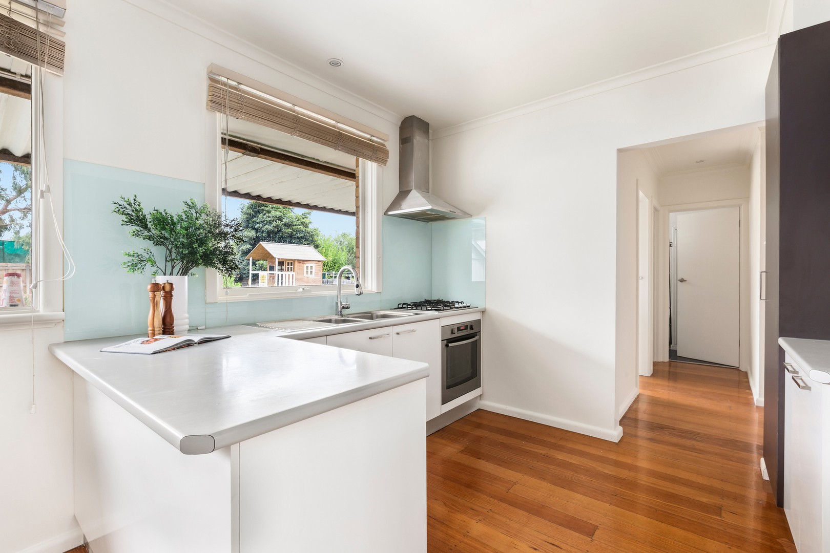 27 Somerlayton Crescent, Fawkner, VIC 3060, Fawkner - Thumbnail 4