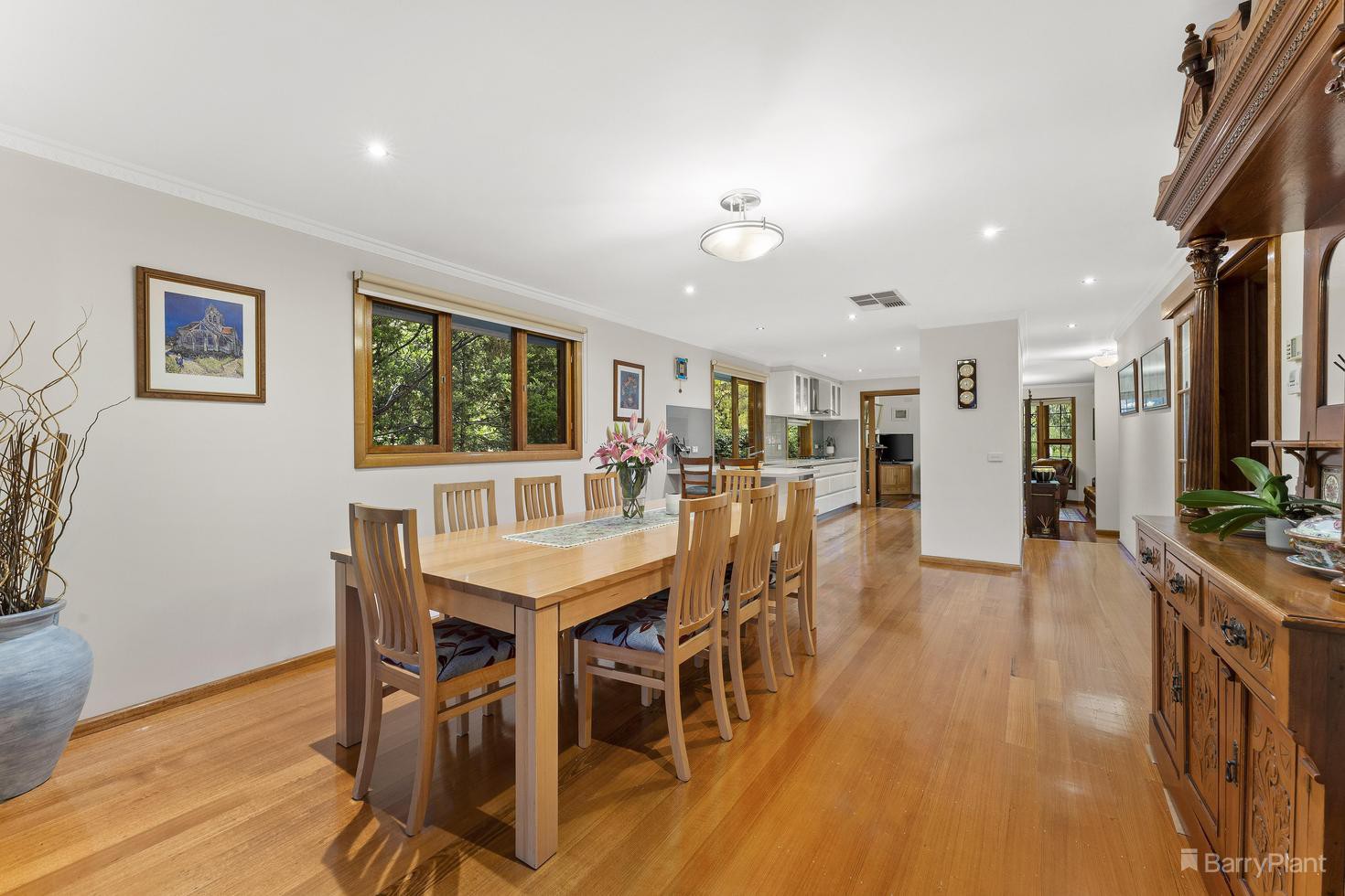 27 Somerleigh Crescent, Greensborough, VIC 3088, Greensborough - Thumbnail 5