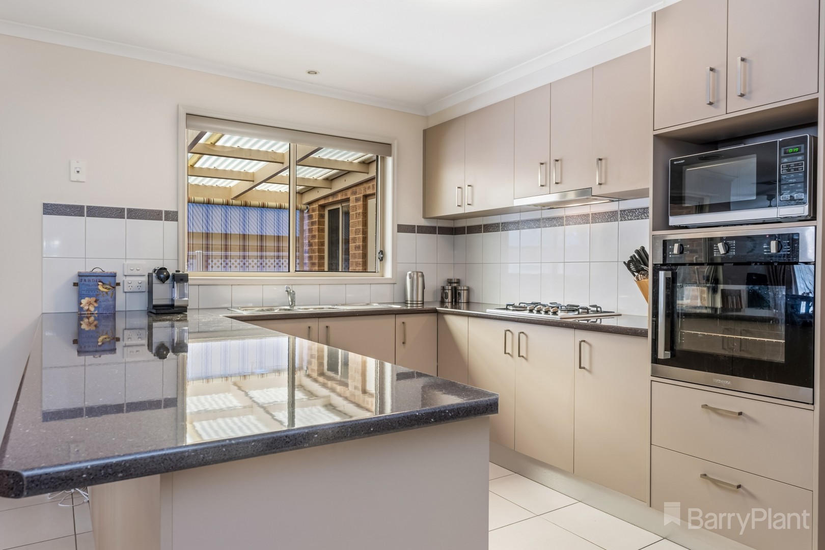 27 Sovereign Gardens, Kangaroo Flat, VIC 3555, Kangaroo Flat - Thumbnail 2